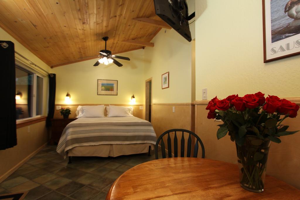 The Woods Hotel - Gay Lgbtq Cabins Guerneville Exteriér fotografie
