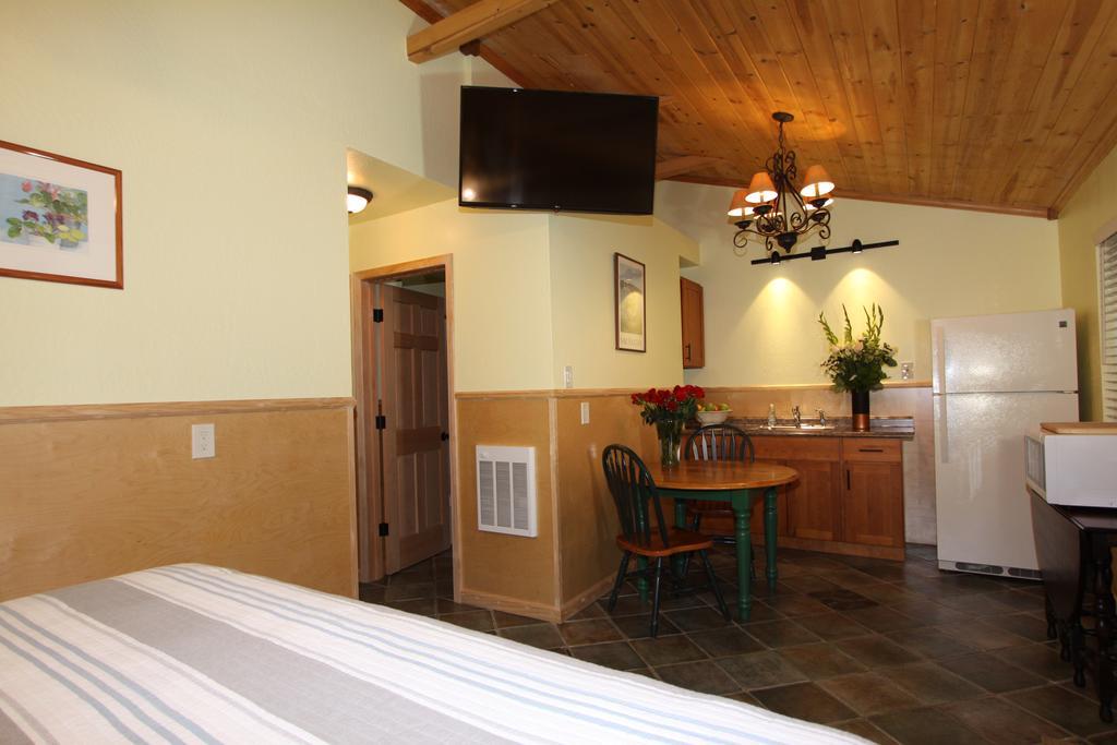 The Woods Hotel - Gay Lgbtq Cabins Guerneville Exteriér fotografie