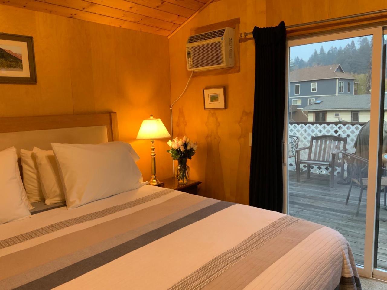 The Woods Hotel - Gay Lgbtq Cabins Guerneville Exteriér fotografie
